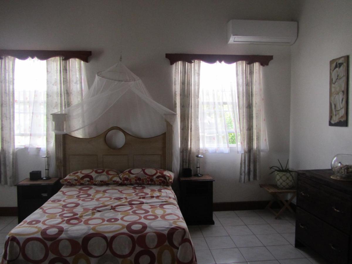 Delightful 4Bed Modern Villa With Wifi جزيرة جورس المظهر الخارجي الصورة